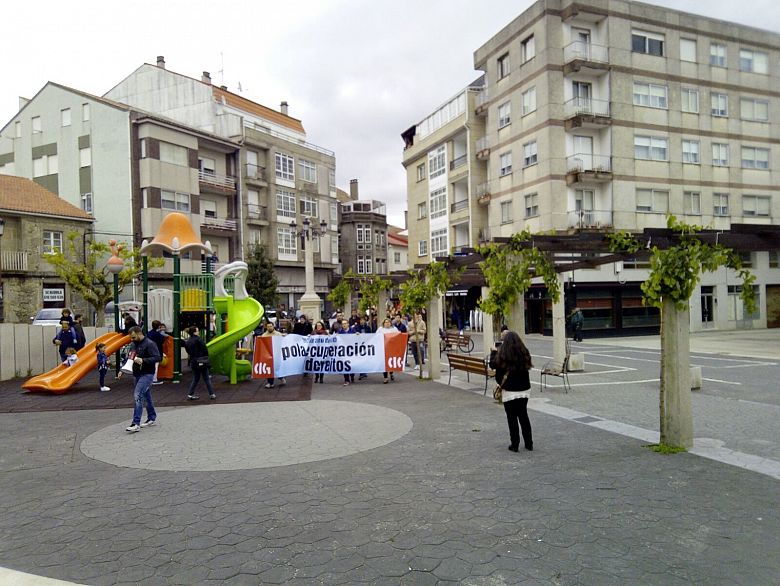 2017-05-01 ManifaPrimeiroMaioAEstrada05.jpg